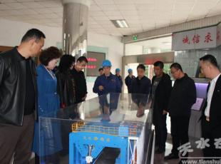 e^(q)f(xi){(dio)нMˮ呉F(tun){(dio)